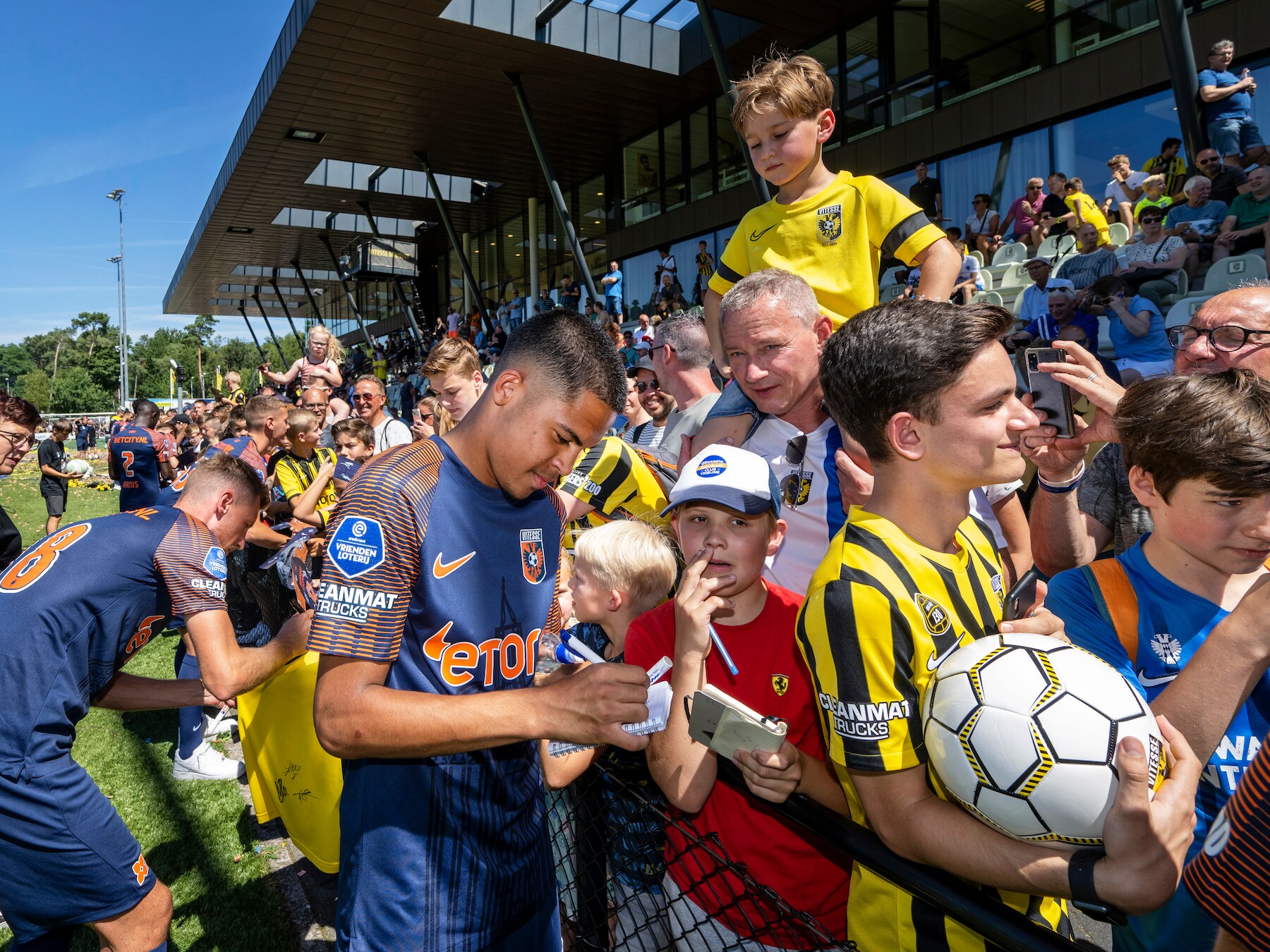 Het einde van Vitesse is het ergst voor de jonkies: ‘Zij moeten dit missen’