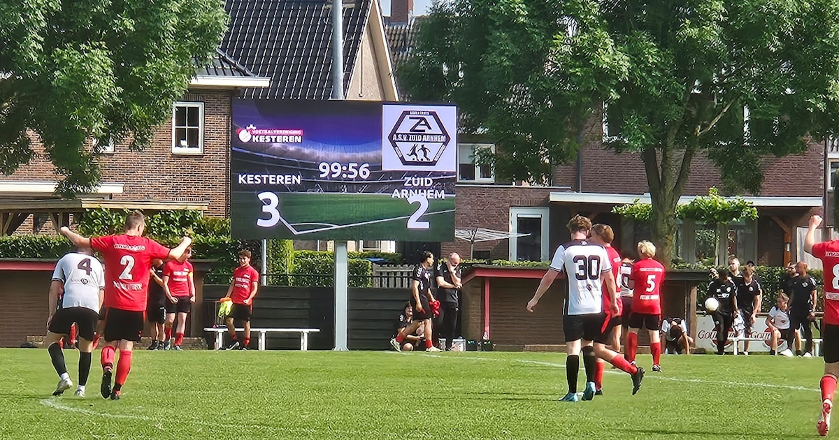 Update 19.11 uur | Vertrekkende MEC’07-trainer is ziek van anticlimax, sponsor van Kesteren gaat bus