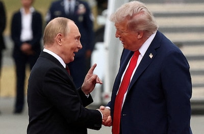 Draaiboek met protocol top in Alaska lekt uit: Trump gaf Poetin een echt Amerikaans cadeautje mee