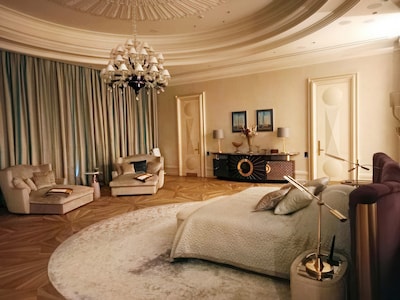 Poetin blijkt zoveelste villa te hebben, die is voorzien van een buitensporig luxe inrichting