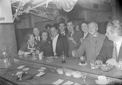 Dry january? Geniet in de tussentijd van deze oude Nijmeegse kroegfoto's