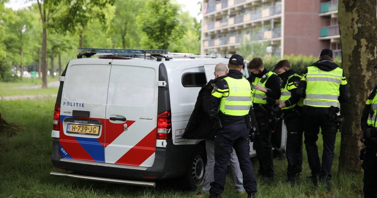Strengere maatregelen op rotonde Apeldoorn lijken direct te werken, demonstranten gefouilleerd
