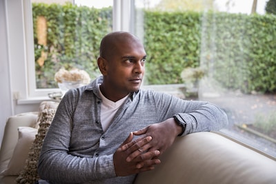 Oud-militair Nishan daagt defensie voor rechter: ‘Wekenlang werkte ik in die giftige rook’