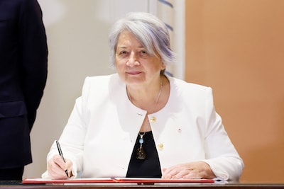 Vaticaan geeft tientallen objecten van inheemse bevolking terug aan Canada