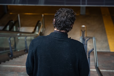 Zijn eerste keer was een 'verschrikkelijke ervaring', toch raakte Samuel verslaafd aan illegale snus