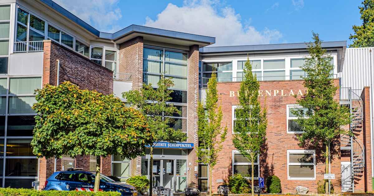 In gesprek met wethouder Vlastuin bij spreekuur in Scherpenzeel