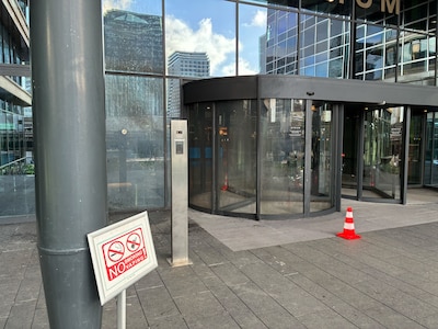 Explosie bij kantoorgebouw in Amsterdam, politie onderzoekt video van islamitische organisatie