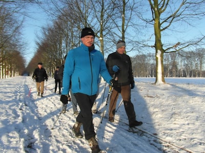AV Gelre houdt proefles Nordic Walking in Dieren