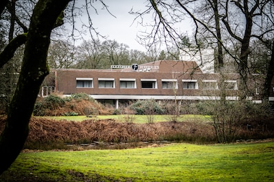 COA trekt eigen plan en gaat langer door met opvang: gemeente is machteloos, hoe kan dat?