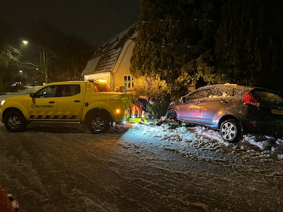 Voortvluchtige man verdacht van mishandeling vrouw: grootschalige zoektocht met helikopter