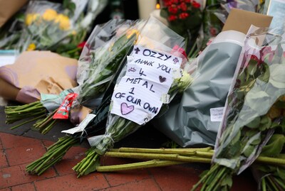Man moet voor de rechter komen na stelen bloemen bij gedenkplaats Ozzy Osbourne