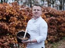 Zo maak je de lekkerste boeuf bourguignon volgens chef-kok Mark: ‘Paddenstoelengarum geeft diepte aan het gerecht’