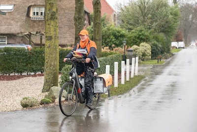 ‘Chaos’ rond PostNL en kabinet: ‘Ik wil Nederlanders niet dupe laten worden van juridisch spelletje’