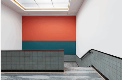 Ophef over meer mannen die plaatsmaken voor vrouwen in museum: 'Doorgeslagen feminisme'