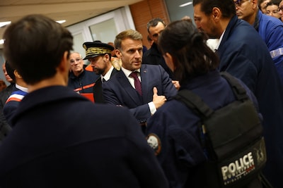 Macron: Slachtoffers schietpartij voorstad Parijs doelwit om geloof en huidskleur