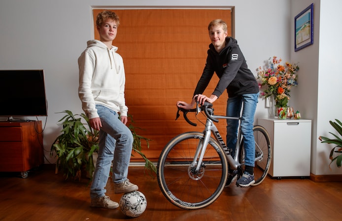 Broers Cas en Nick dromen allebei van een topsportcarrière, maar wel in ...