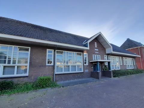 Herontwikkeling St. Maartenshuis en Rafaëlschool in Heeze duurt veel te ...
