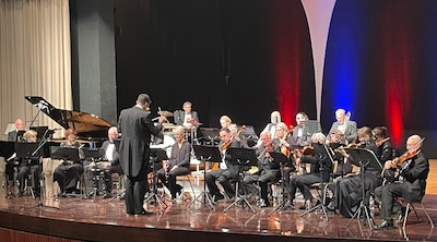 Salonorkest eert walskoning Johann Strauss in Emmerich