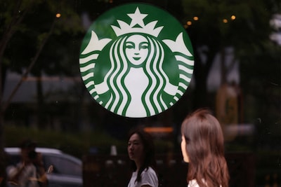 Starbucks krijgt kritiek van Amerikaanse politici om nieuwe vestigingen in Xinjiang: ‘Moreel onverdedigbaar’