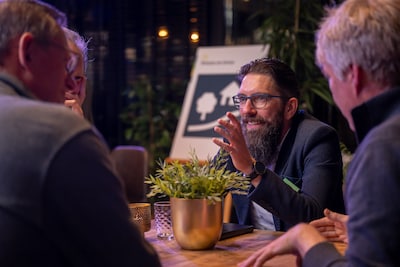 Speeddaten met politici: provincie Gelderland komt naar Geldermalsen en inwoners mogen alles vragen