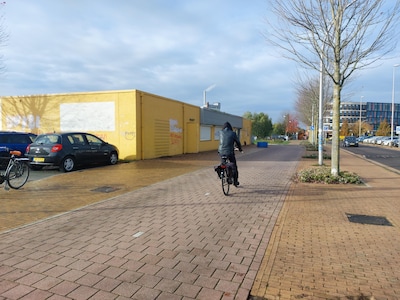 NS kondigt actie tegen krakers aan bij station Doetinchem: ‘Jonge vrouwen die er langsfietsen voelen