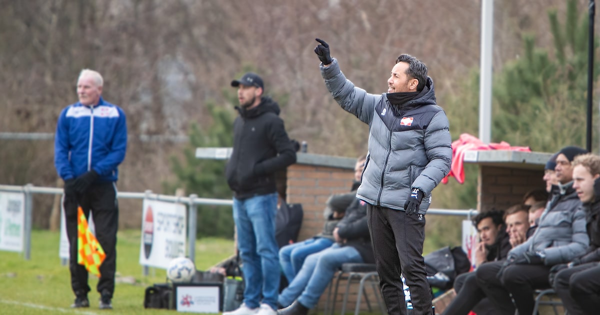 Trainerscarrousel | Titaley wordt trainer van vrouwen AZ • Niftrik stelt Kleinveld aan • DVOL vindt 
