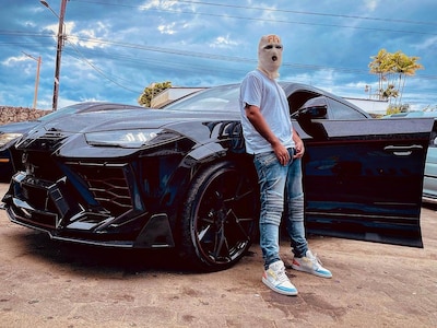 Rapper Fatah had tassen vol trainingspakken mee naar rechtszaal: direct 2 jaar cel in voor drugshandel