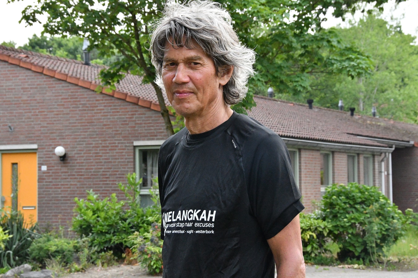 Stefan trekt door Nederland om excuses af te dwingen: ‘Wat het Molukse ...