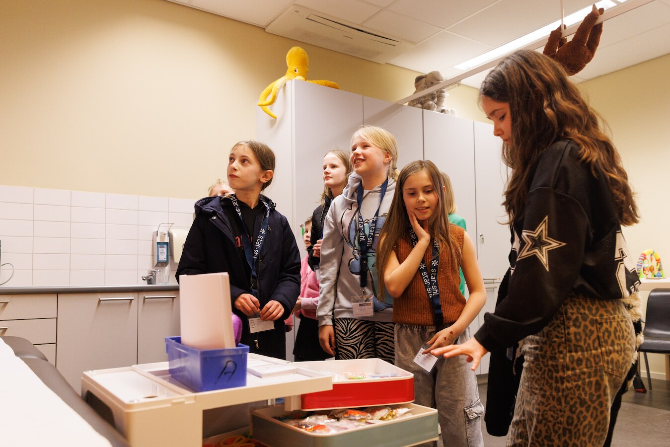 Kinderkamer helpt bij prikangst, ‘ik vind die naald zo eng!’ | Foto ...