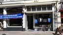 De hele stad Nijmegen hangt vol met de spandoeken.