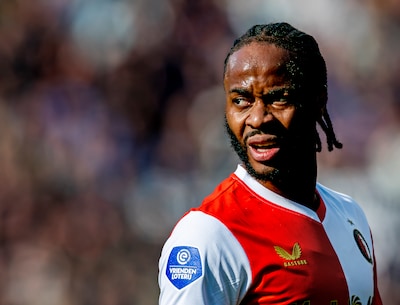 ‘Feyenoord-aanvaller Raheem Sterling gearresteerd, verdacht van drugsgebruik na crash met Lamborghini’