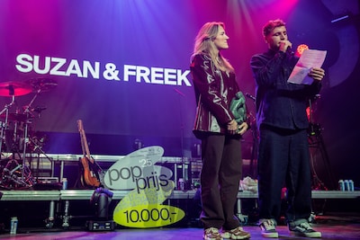 Suzan & Freek na het winnen van popprijs: ‘Onze oppas stuurde ons net foto van slapende Sef’