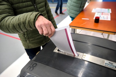 Verkiezingsmarkt en familiecollege in Bibliotheek Mariënburg