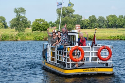 Pontjesdagen trekt fietsers naar de Maas