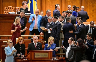 Parlement stemt Roemeense regering weg na motie van wantrouwen