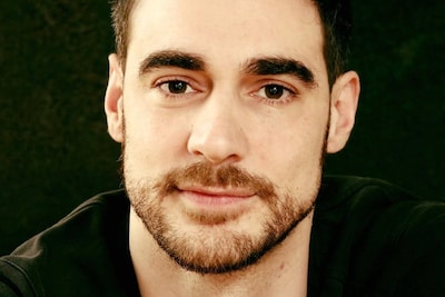 Franse acteur (43) overleden na euthanasie: ‘Een bevrijding na drie jaar helse pijn’