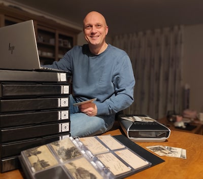 Dankzij het monnikenwerk van Dirk-Jan verschijnt een boek met ansichtkaarten van Wijk bij Duurstede