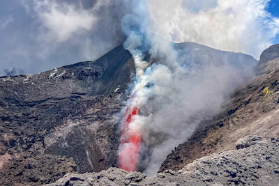 Nieuwe uitbarsting Etna verstoort vliegverkeer in zuiden van Italië