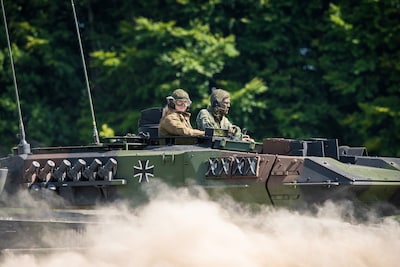 Terug de collegebanken én het leger in: Amalia start met studie Rechten en Defensie-opleiding