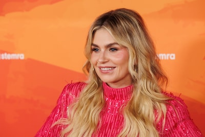 Roxeanne Hazes over haar trouwjurk: ‘Ik moest bijna huilen toen ik in de spiegel keek’