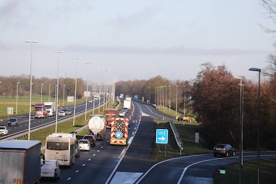 FNV wil ruimere reiskostenvergoeding en maximumprijzen voor brandstof
