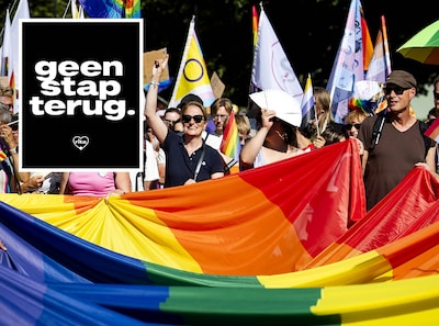 Bekende Nederlanders delen massaal boodschap tegen afnemende homo-acceptatie: ‘Geen Stap Terug’