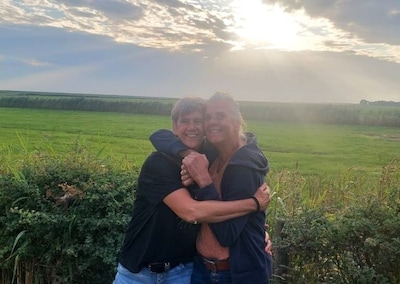 Lief! Deze Utrechtse zussen zetten elkaar in het zonnetje