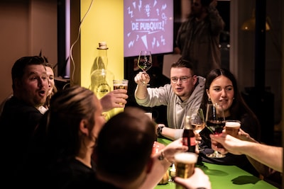 Café Leuven houdt pubquiz met MaChistraal