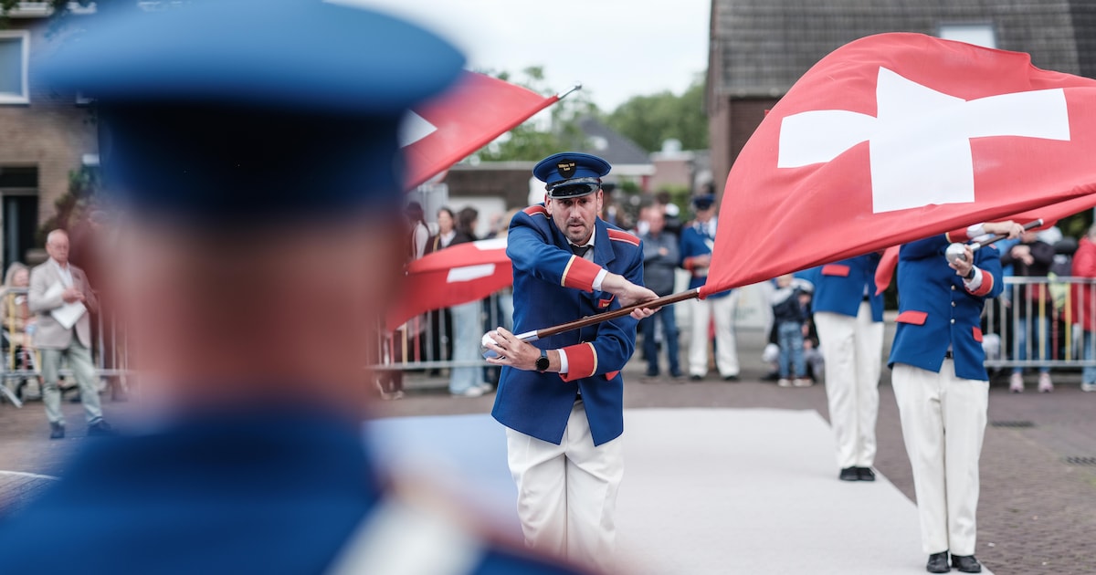Wat vendelzwaaien is? Niet minder dan de viering van de overwinning op het kwaad