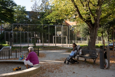 ‘Onveilige’ trampolines uit speeltuin gehaald nadat bewoners geen verzekering willen afsluiten