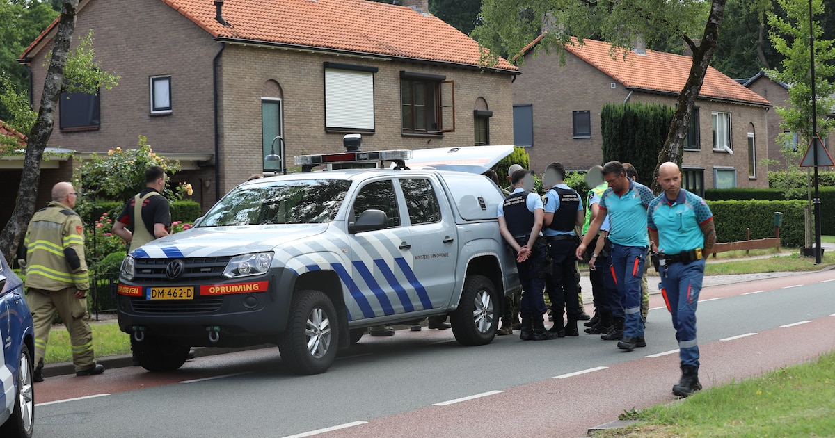 Explosief aangetroffen in Harskamp, EOD en Marechaussee ter plaatse