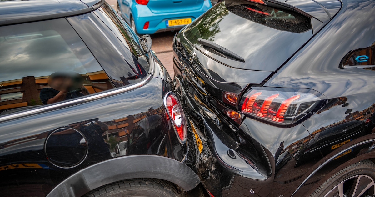 Man (35) uit Zevenaar aangehouden voor rijden onder invloed na botsing met geparkeerde auto