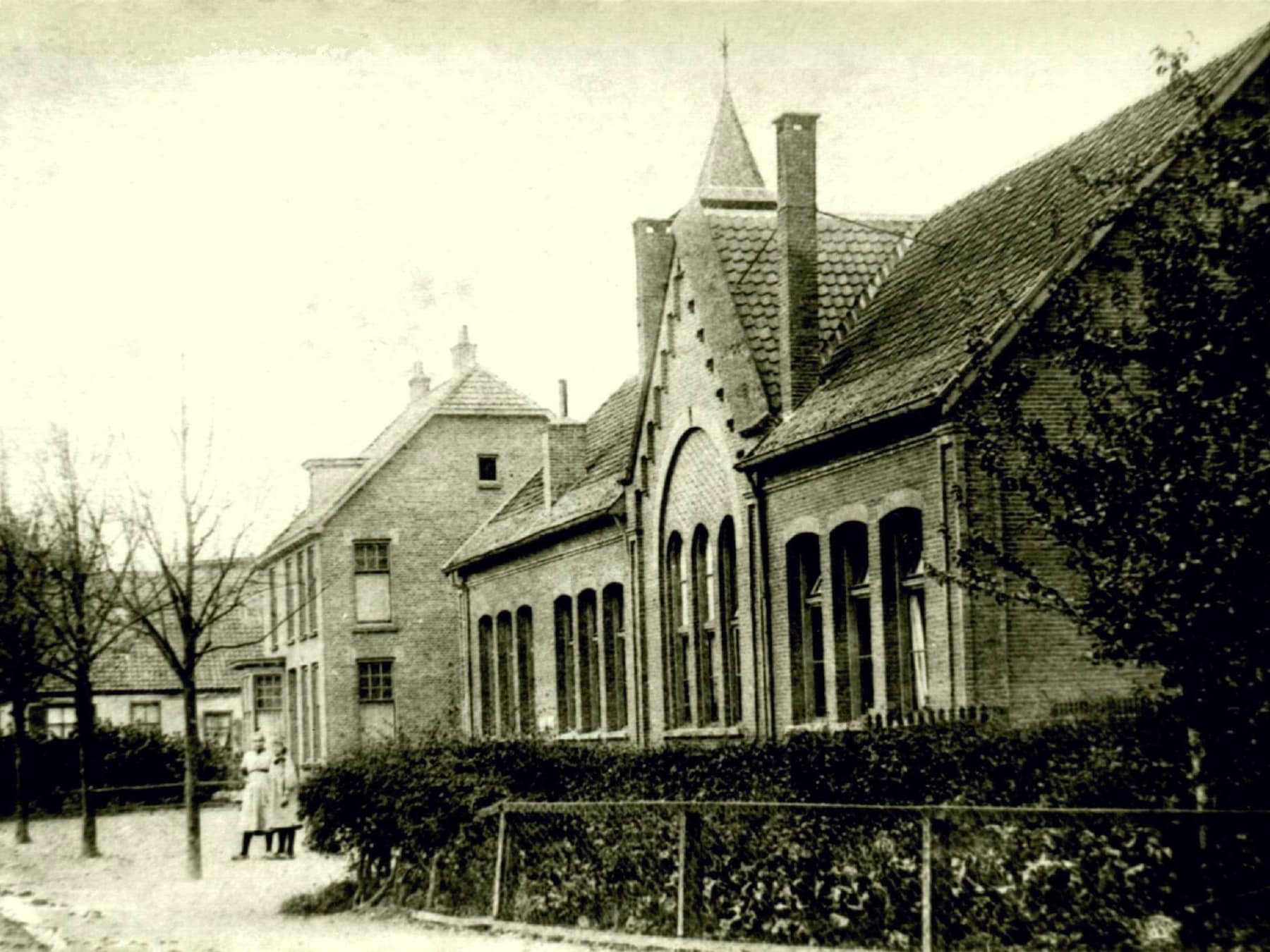 De rode lippenstift gaat maar niet weg bij leraar Hamers uit Gendt