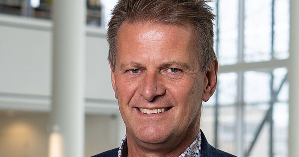 Nieuwegeins raadslid en ‘rasoptimist’ Eric Spooren (64) overleden aan spierziekte